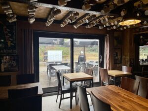 Horecazaak (café) op unieke locatie - te huur bij Huyskens Vastgoed & Advies