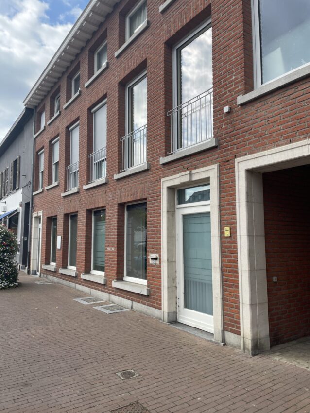 Handelspand centrum Westerlo - te huur bij Huyskens Vastgoed & Advies