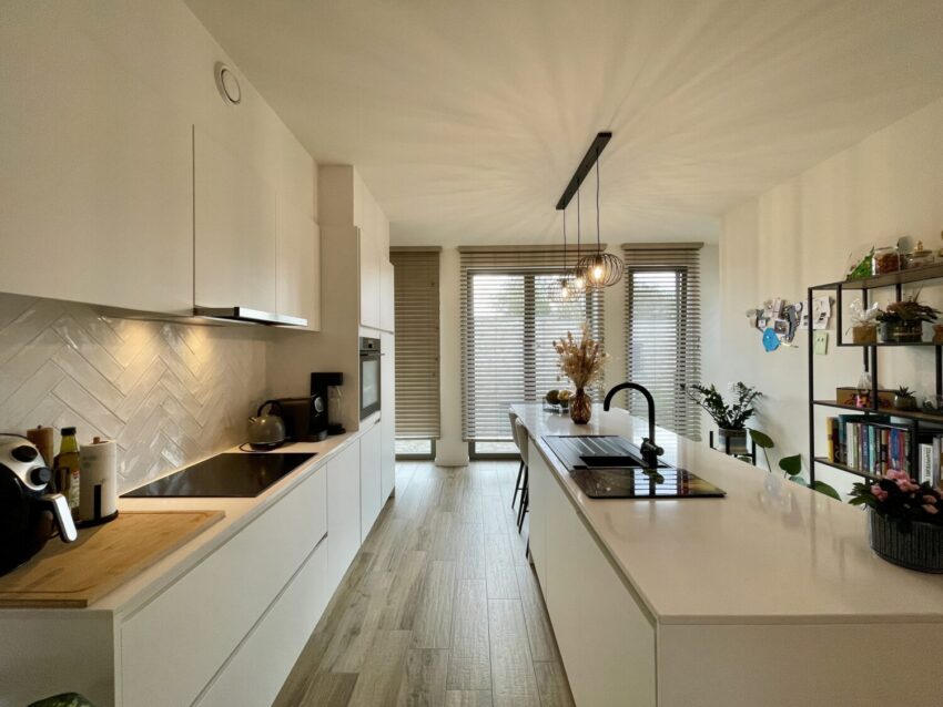 Luxueus duplex appa met staanplaats en 2 slpk - te huur bij Huyskens Vastgoed & Advies