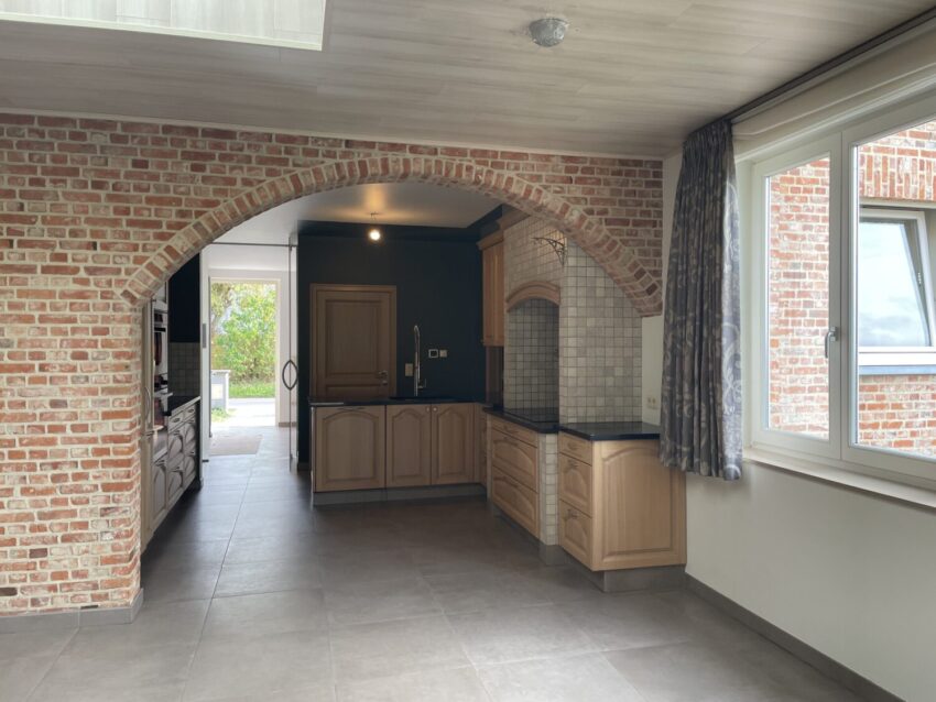 Woning 5 slpks, garage en tuin - te huur bij Huyskens Vastgoed & Advies