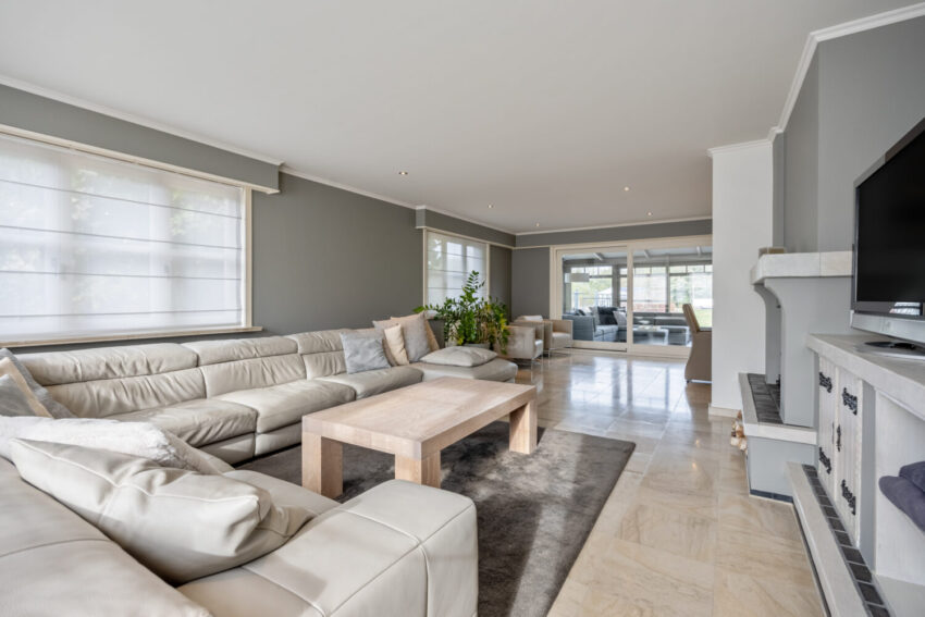 Landelijke en ruime woning met magazijn – uniek potentieel - te koop bij Huyskens Vastgoed & Advies