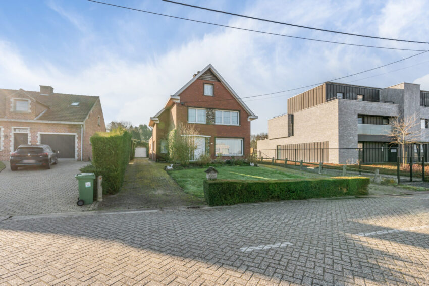 Authentieke woning op centrale ligging en ruim perceel - te koop bij Huyskens Vastgoed & Advies