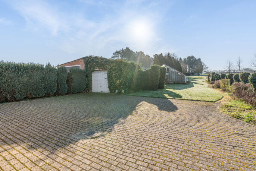 Authentieke woning op centrale ligging en ruim perceel - te koop bij Huyskens Vastgoed & Advies